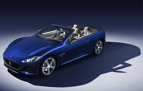 DAS BESONDERE VERDECKDESIGN VERLEIHT DEM GRANCABRIO DIE SILHOUETTE EINES COUPÉS